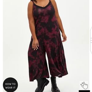 🆕BURGUNDY TIE DYE SLEEP ROMPER